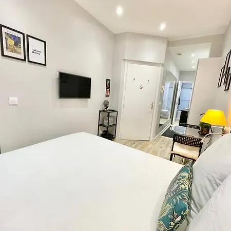 Charming Studette Paris La Defense *